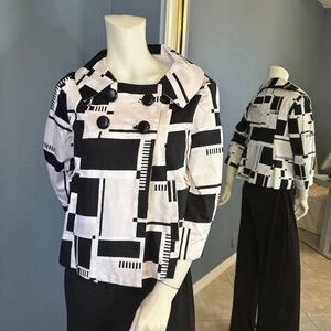 Sandro Women's Black White Swing Jacket Geometric Pattern Size Small